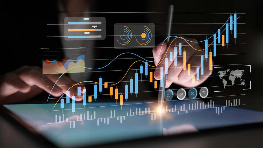 Gráficos financieros y datos del mercado en una tableta